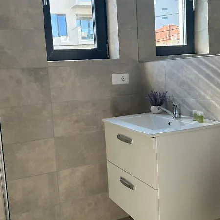 & Studiouri Amalin Daire