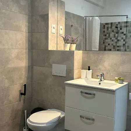 & Studiouri Amalin Daire *