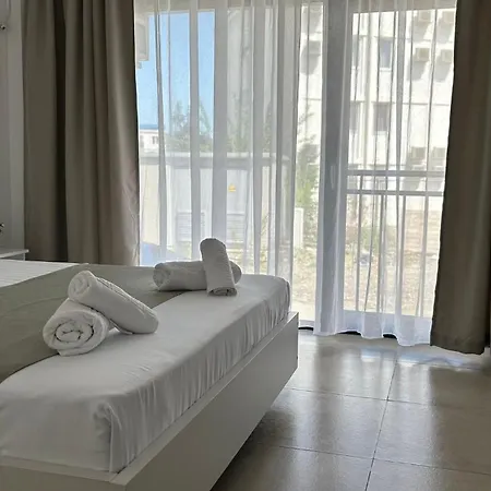 & Studiouri Amalin Daire