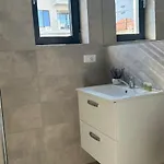 & Studiouri Amalin Apartment