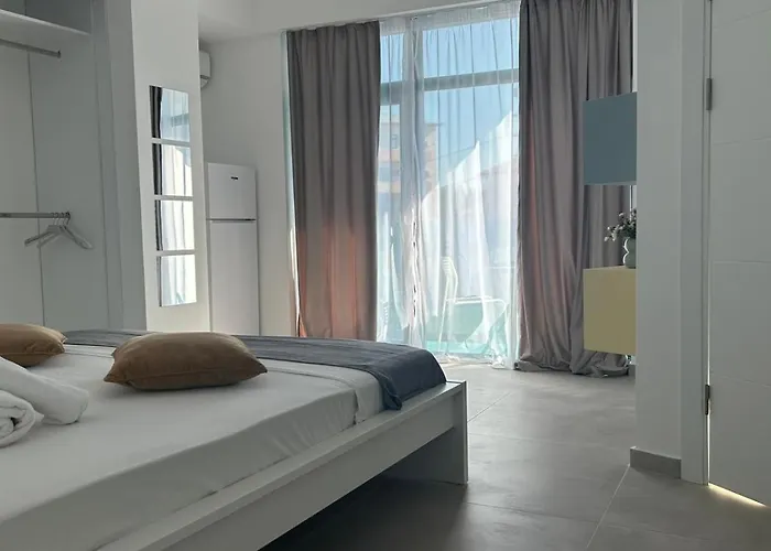 Apartment & Studiouri Amalin *