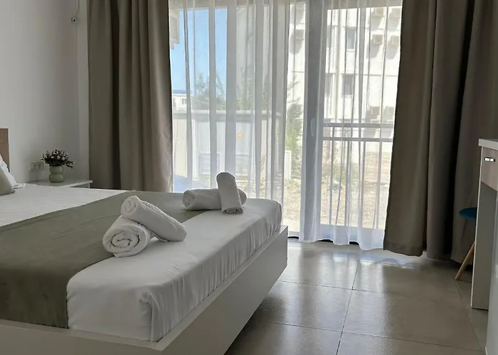 & Studiouri Amalin Apartment